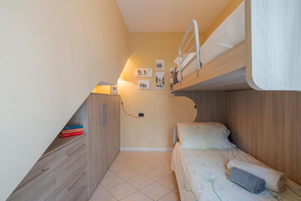 Lake Como Apartment With Balcony And Private Parking Ossuccio Esterno foto